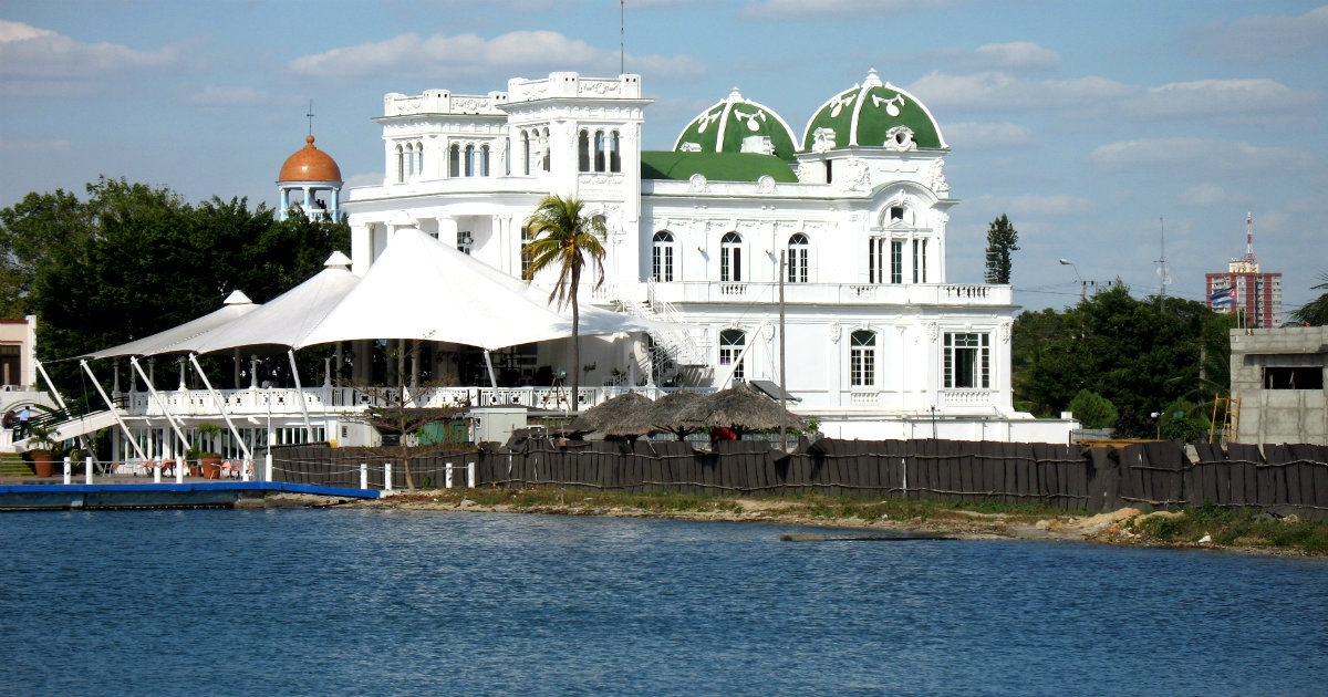 yacht club cienfuegos cuba